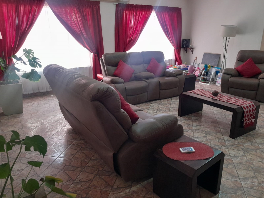 4 Bedroom Property for Sale in Protea Park North West